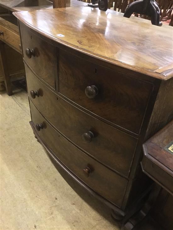 19thC mahogany bowfront chest of drawers